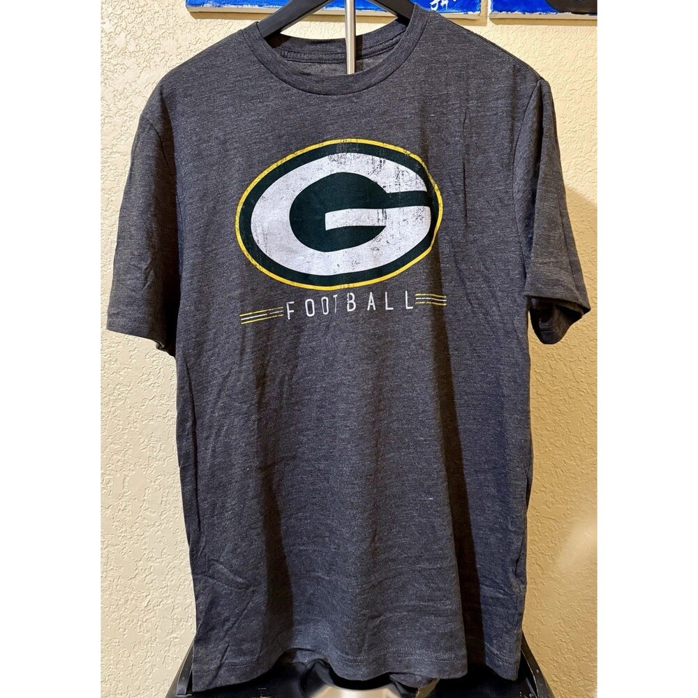 NWOT Men's NFL Team Apparel Size Medium Green Bay Packers Big Logo T-Shirt Gray